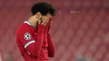 liverpool mohamed salah sad