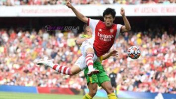 Takehiro Tomiyasu Arsenal